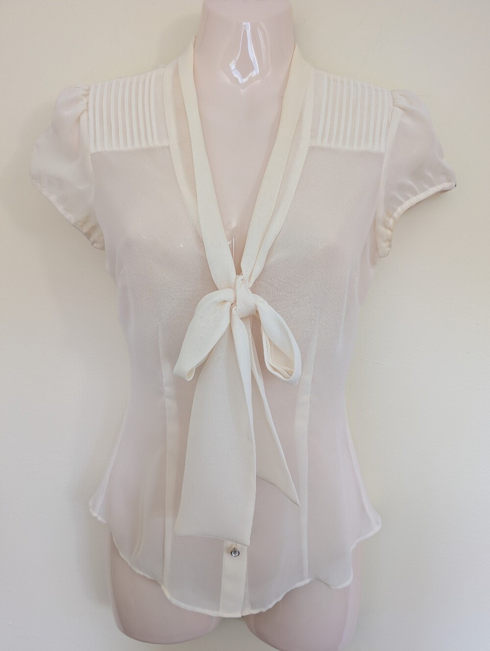 Guess Sheer Pussybow Short Sleeve Blouse XS Cream